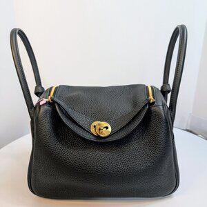 HERMES LINDY 26 BLACK Taurillon Clemence bag, gold hardware in EUC